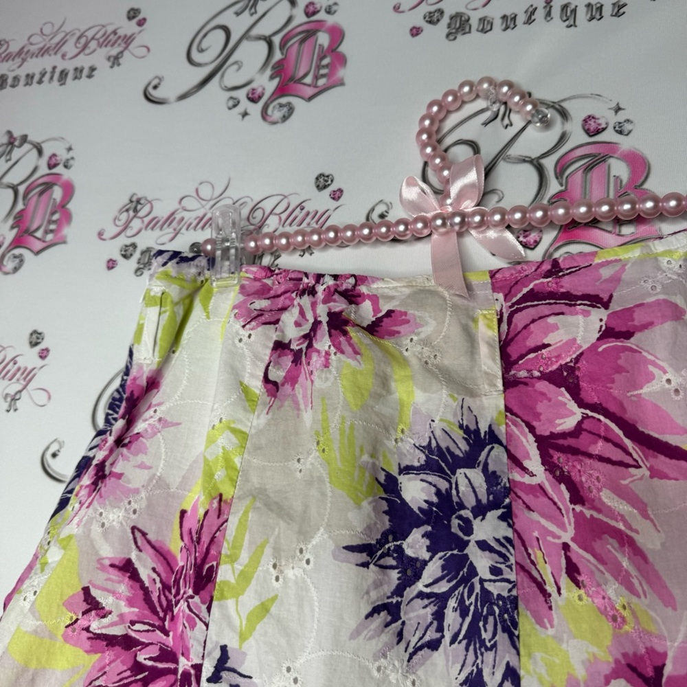 M&S classic skirt crochet pattern throughout flowers white green pink purple - Picture 6 of 11